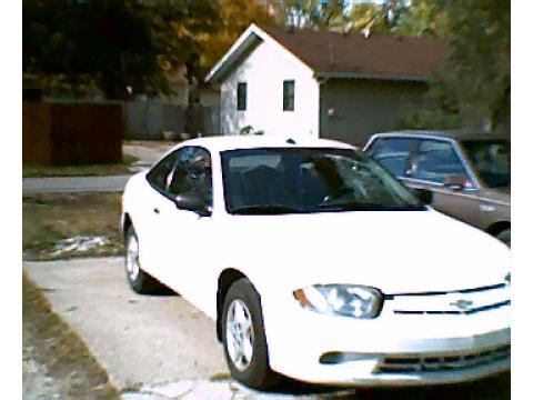 2003 Chevrolet Cavalier Coupe in Olympic White