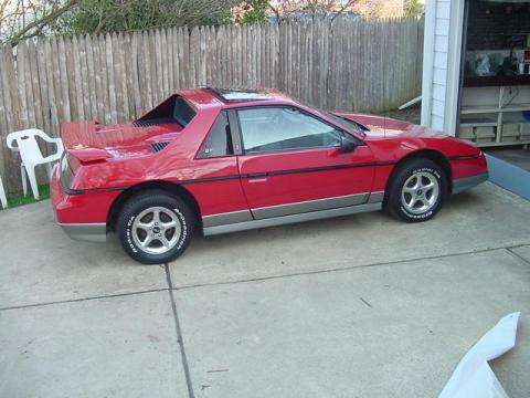 1985 Pontiac Fiero GT in Red