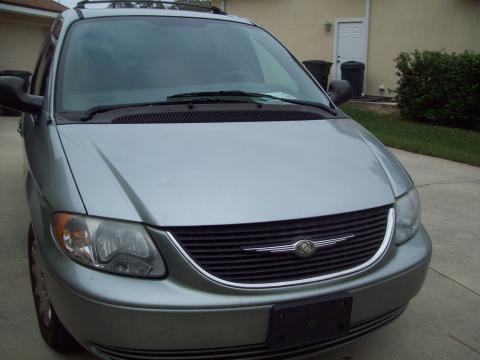 2003 Chrysler Town & Country LX in Satin Jade Pearl