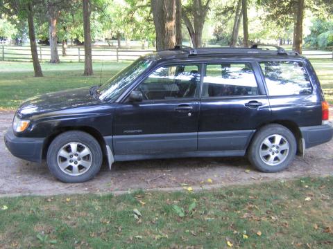 1999 Subaru Forester L in Black Diamond Pearl