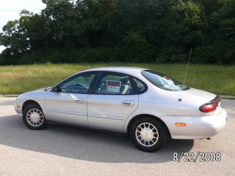 1998 Ford Taurus SE in Silver Frost Metallic