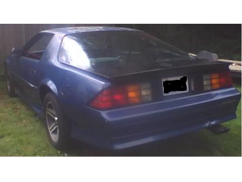 1991 Chevrolet Camaro Z28 in Blue w/Black rear trunk