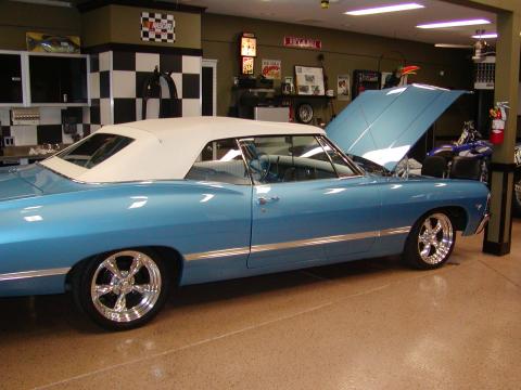 1967 Chevrolet Impala Convertible in Blue