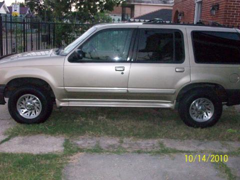 2000 Ford Explorer Xls Archived Freerevs Com Used Cars
