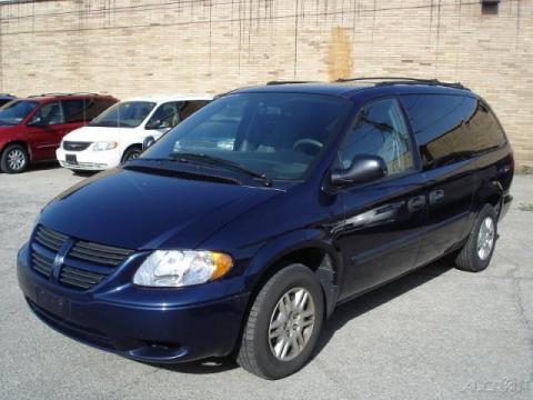 2005 Dodge Caravan SE in Midnight Blue Pearl