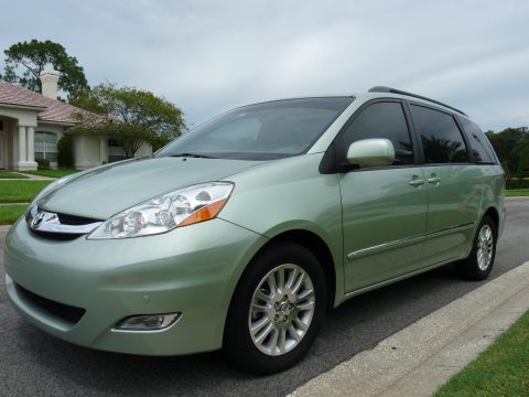 2007 Toyota Sienna XLE Limited in Silver Pine Mica