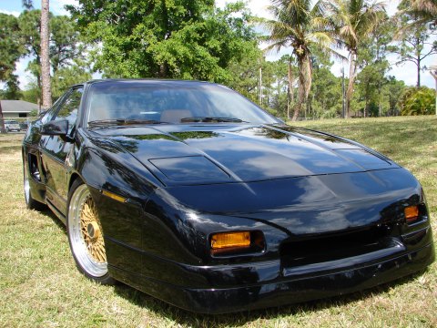 1986 Pontiac Fiero GT in Black